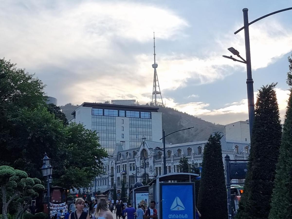 Old Tbilisi Freedom Square, Tbilisi Площадь Свободы Villa Ngoại thất bức ảnh