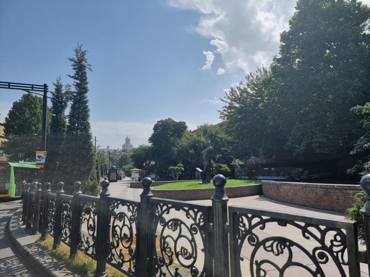Old Tbilisi Freedom Square, Tbilisi Площадь Свободы Villa Ngoại thất bức ảnh